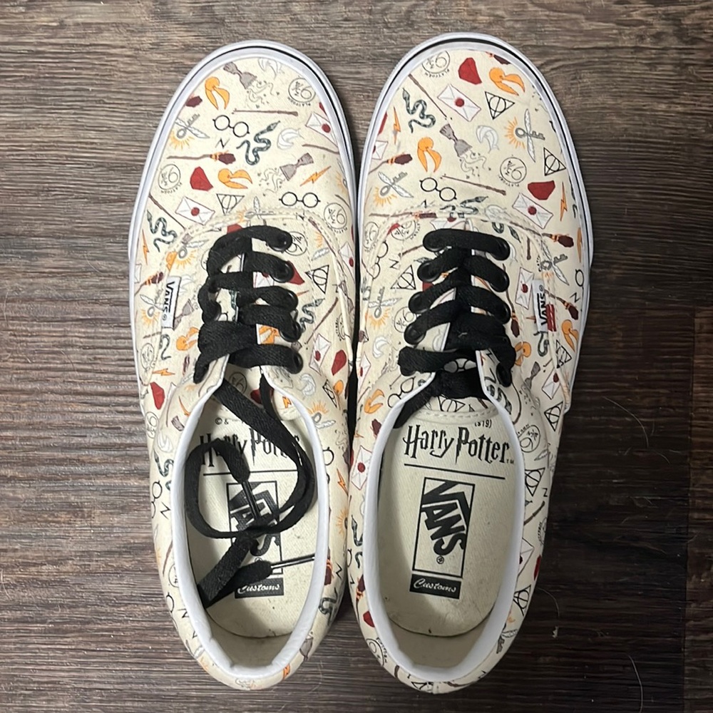 Harry Potter Vans customs symbols mens 7 women’s 8.5 nwot